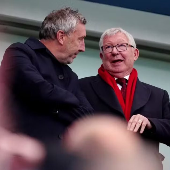 Manchester United cuts Alex Ferguson's salary to reduce expenses