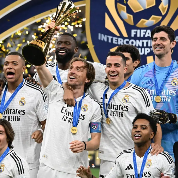 Real Madrid defeats Pachuca and becomes world champion for the ninth time.