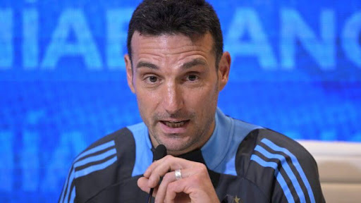 Argentina coach speaks out about rumors that he was approached by the CBF