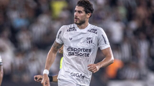 Ceará striker provokes Cruzeiro player on social media