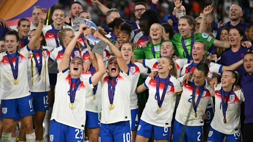 England beat Spain on penalties to win Women's Euro